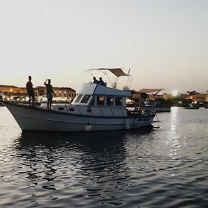 Botel Santa Lù, Marzamemi